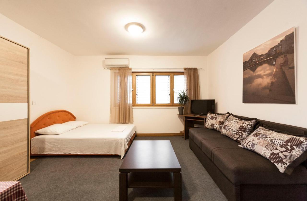 Apartment-Hotel Vila Petrovic-Becici Budva Exterior foto