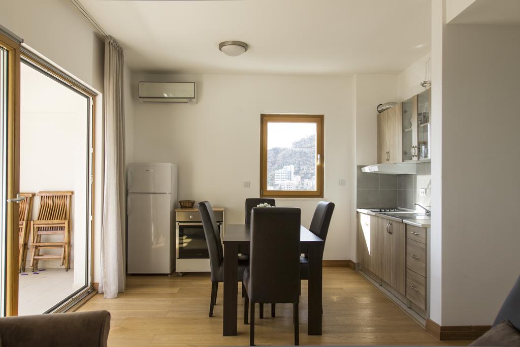 Apartment-Hotel Vila Petrovic-Becici Budva Exterior foto
