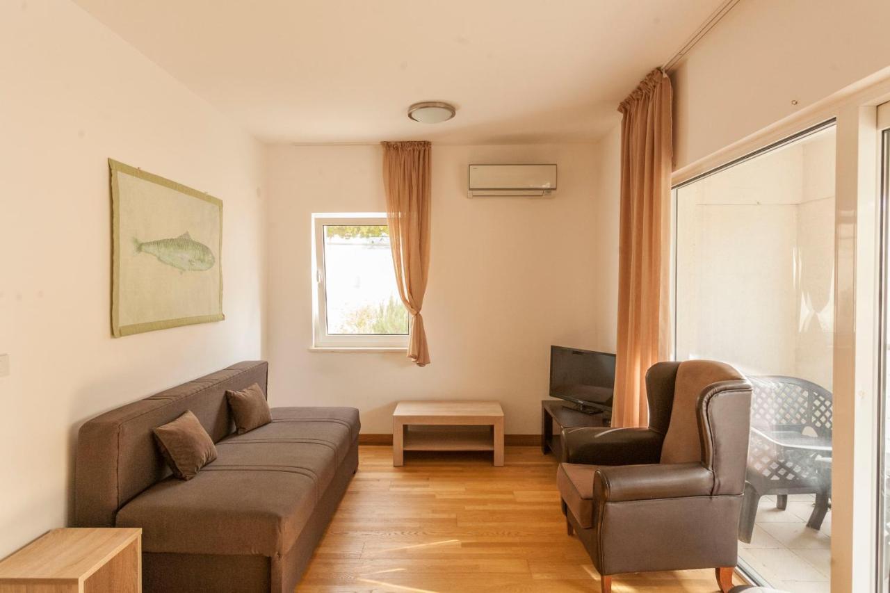 Apartment-Hotel Vila Petrovic-Becici Budva Exterior foto